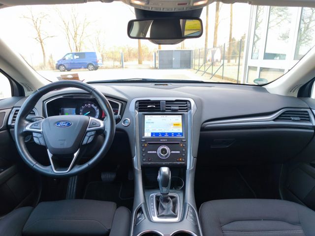 Ford Mondeo Hybrid Titanium*LED*Navi*AHK*Kamera*SHZ*
