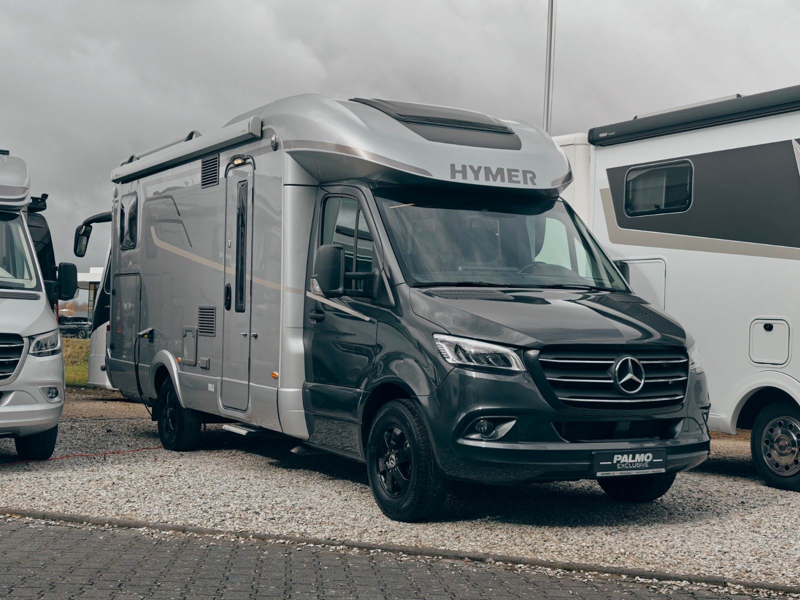 Fahrzeugabbildung HYMER / ERIBA / HYMERCAR B-KLASSE MC T 680 - AUS ERSTBESITZ