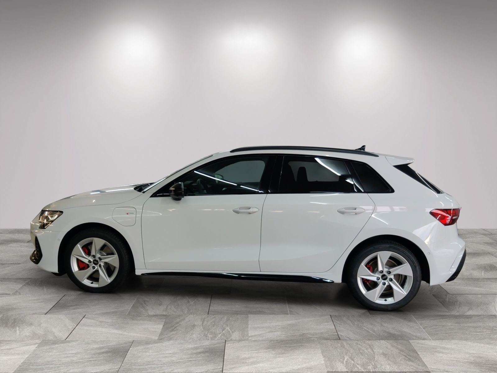 Audi A3 Sportback S line TFSI e AHK Matrix 12.30Garan foto 4