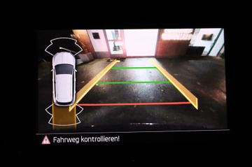 Skoda Karoq Sportline 4x4 AHK Pano 19 Zoll Canton