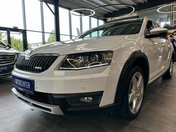 Skoda Octavia Scout*ACC*NAVI*AHK*PANO*2-Zonen*