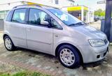 Fiat Idea 1.4 16V Dynamic Dynamic - silberne Fiat Idea