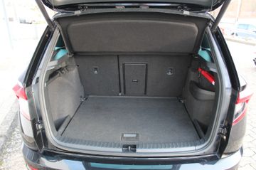Fahrzeugabbildung SKODA Karoq 2.0 TSI Sportline 4x4 Pano+ACC+VC