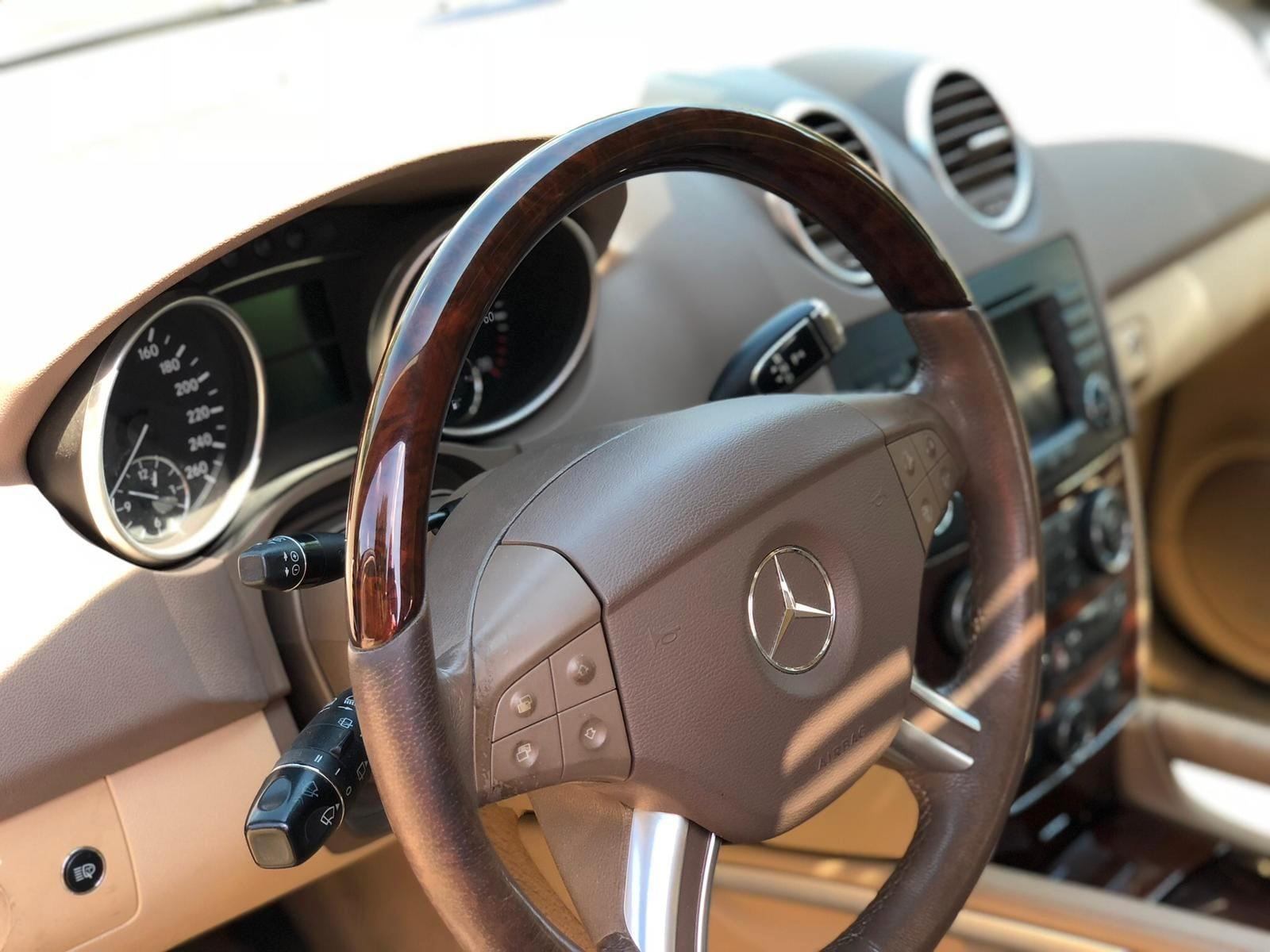 Mercedes-Benz ML 350 Edition*Allrad*Luftfahrwerk*Förstergrün
