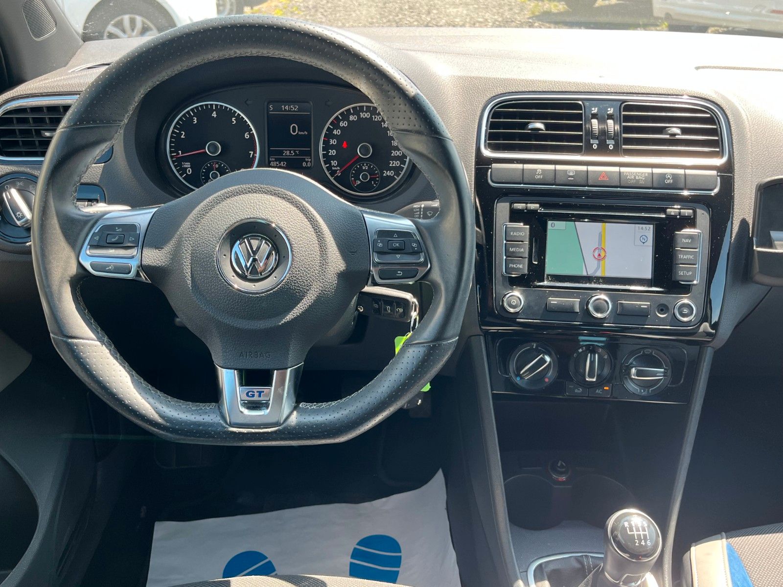 Fahrzeugabbildung Volkswagen Polo V 1.4 TSI BlueGT Navi Leder 1.HD SCHECKHEFT