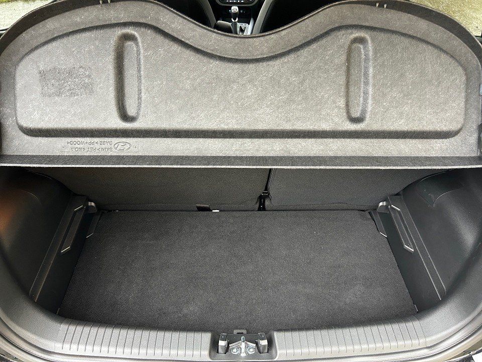 Fahrzeugabbildung Hyundai i10 1.2 5TÜRER PRIME SMARTKEY+NAV+KAMERA+CARPLAY