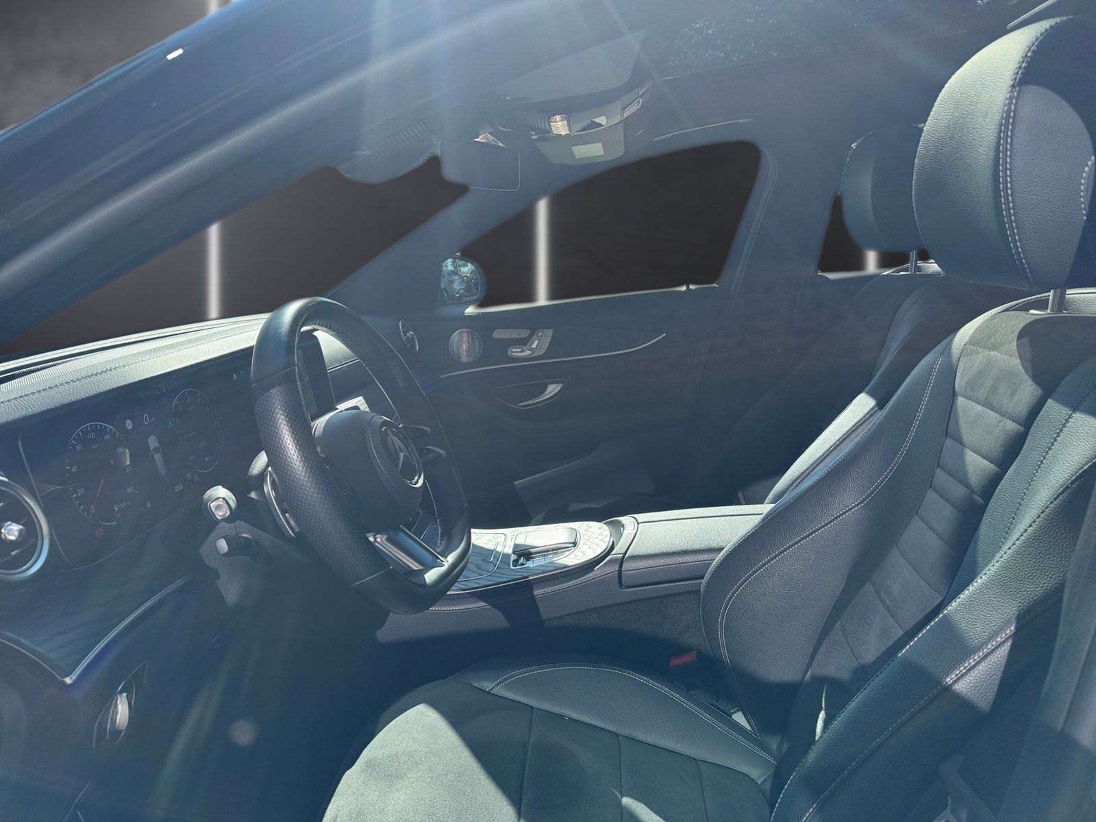 Fahrzeugabbildung Mercedes-Benz E 300 de 4M T AMG*Distronic*HeadUp*360*Burmester
