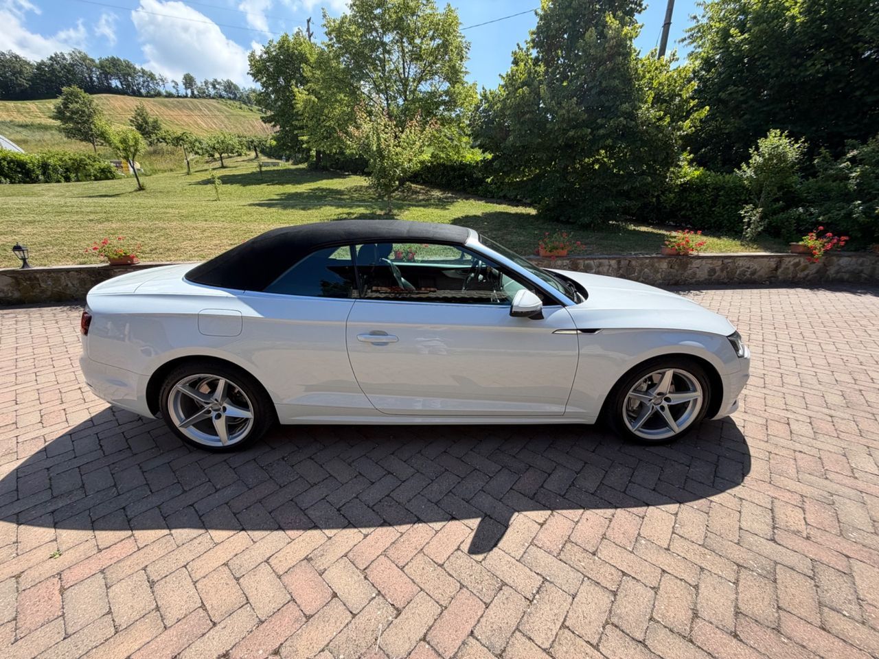 Audi A5 SPB 40 TDI 190 CV S tronic CABRIOLET 66. imagem 3