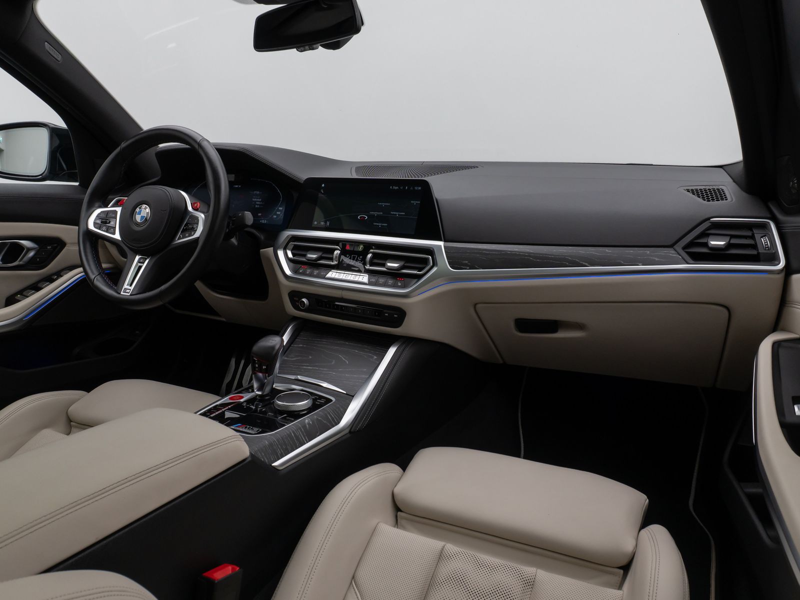 Fahrzeugabbildung BMW M3 Competition xD Glasdach Laser 360°HUD H/K DAB