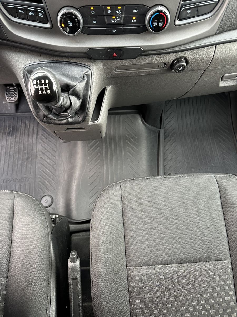 Fahrzeugabbildung Ford Transit Custom 300 L2H1 KAMERA+PP+BLUETOOTH+1HD