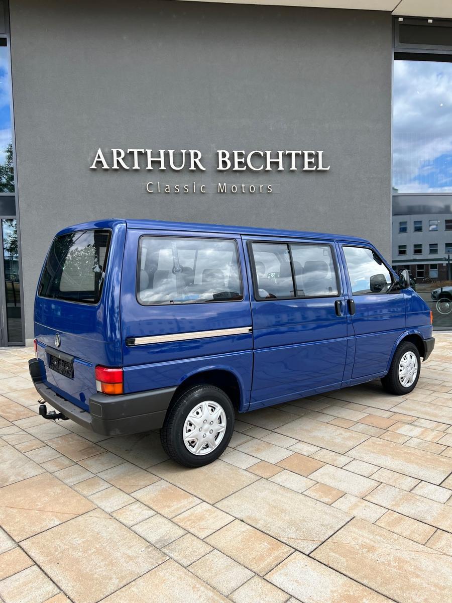 Volkswagen T4 Bus Oldtimer 