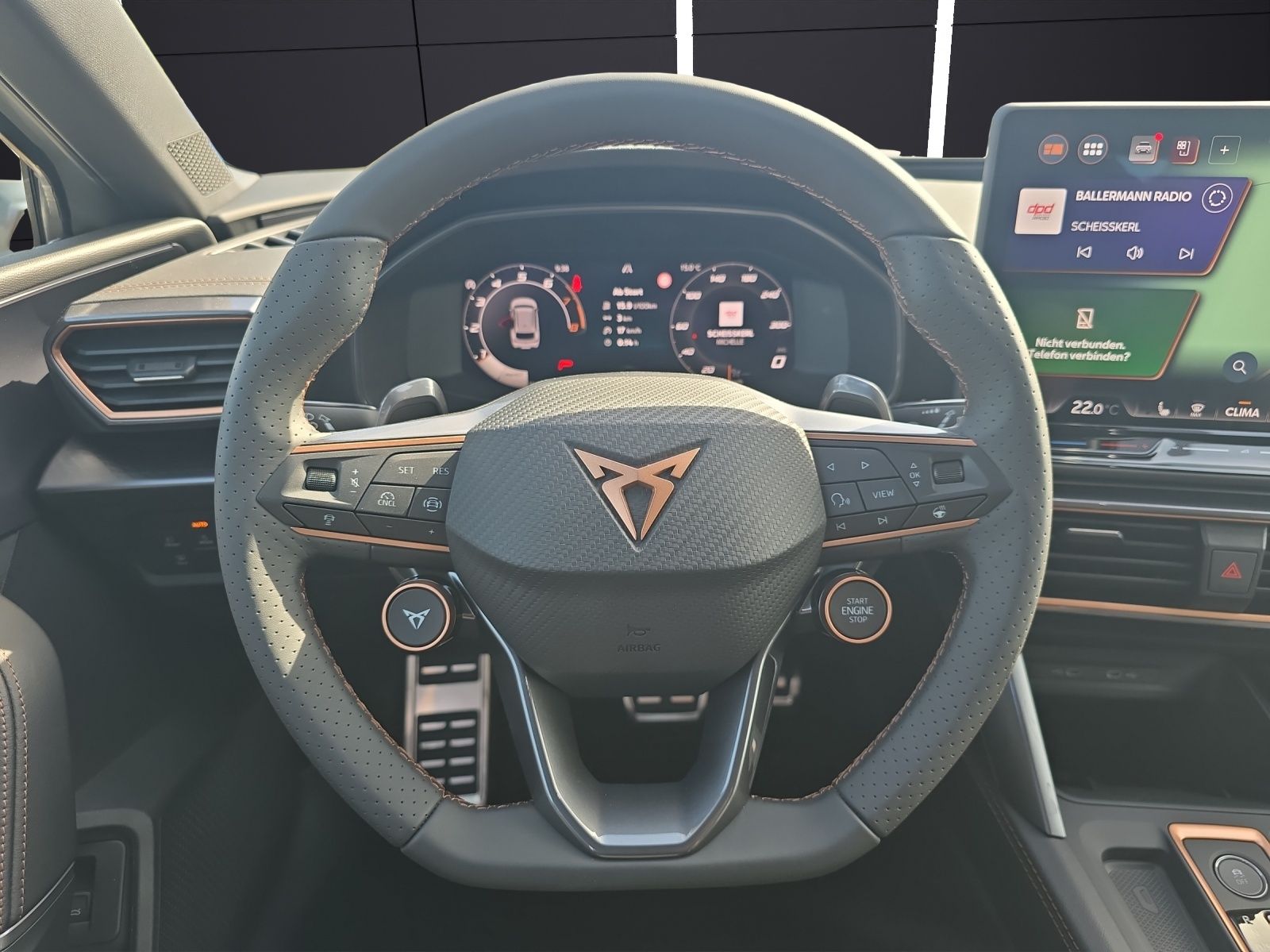 Fahrzeugabbildung CUPRA Leon Sportstourer 2.0 TSI  4Drive VZ DSG AHZ KAM