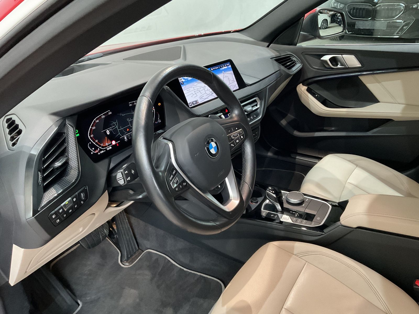 Fahrzeugabbildung BMW 220i xDrive Gran Coupé Luxury Line Head-Up HiFi