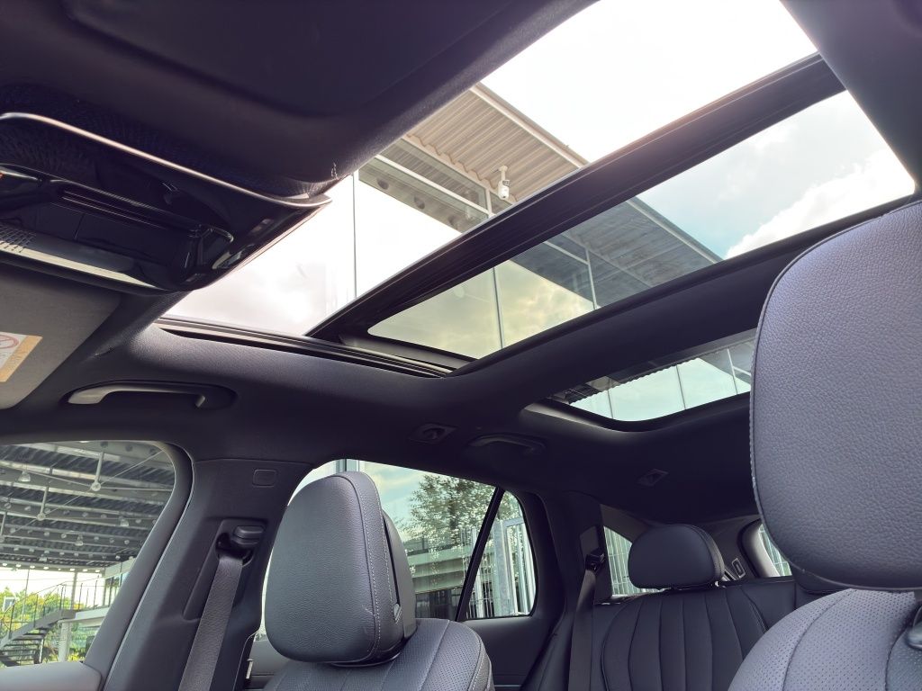 Fahrzeugabbildung Mercedes-Benz E 300 e T NIGHT*PSD*HUD*AHZV*SITZKLIMA*360°*20''