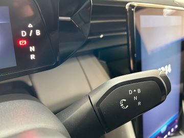 Ford Explorer Select RWD