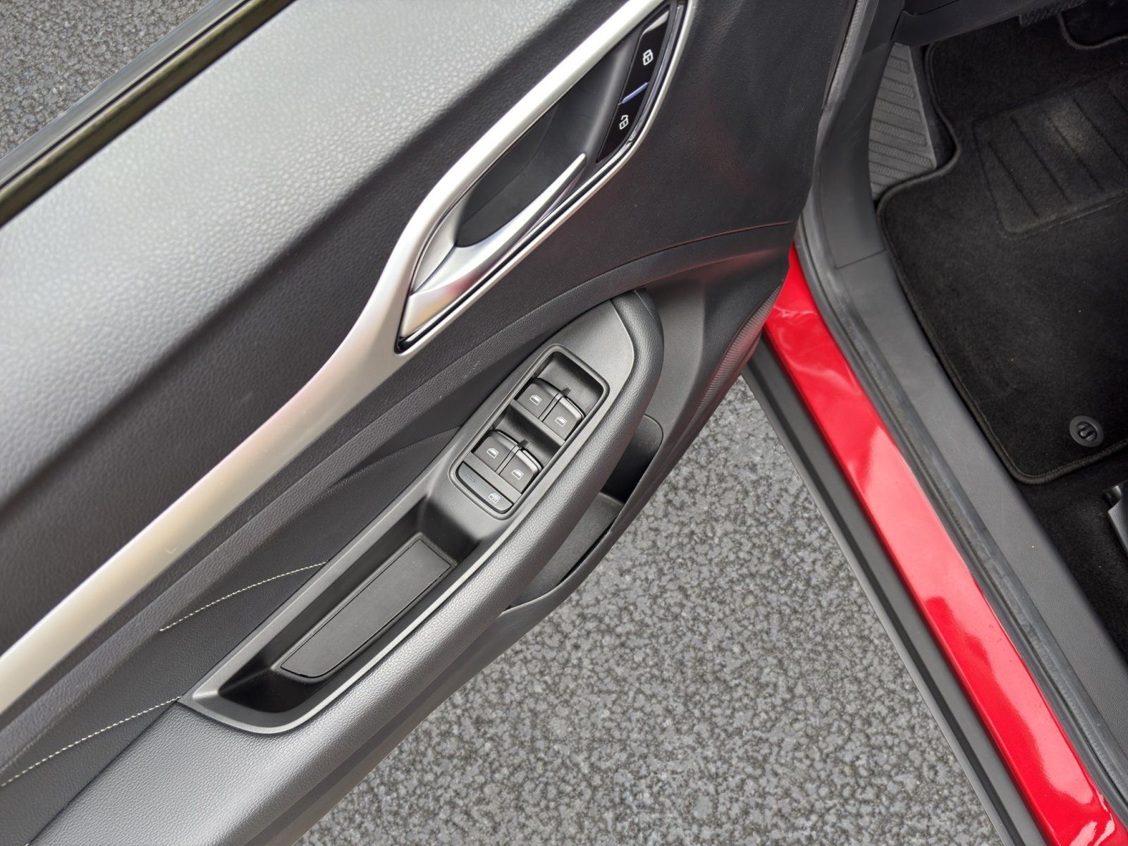 Fahrzeugabbildung MG ZS eMotor Comfort