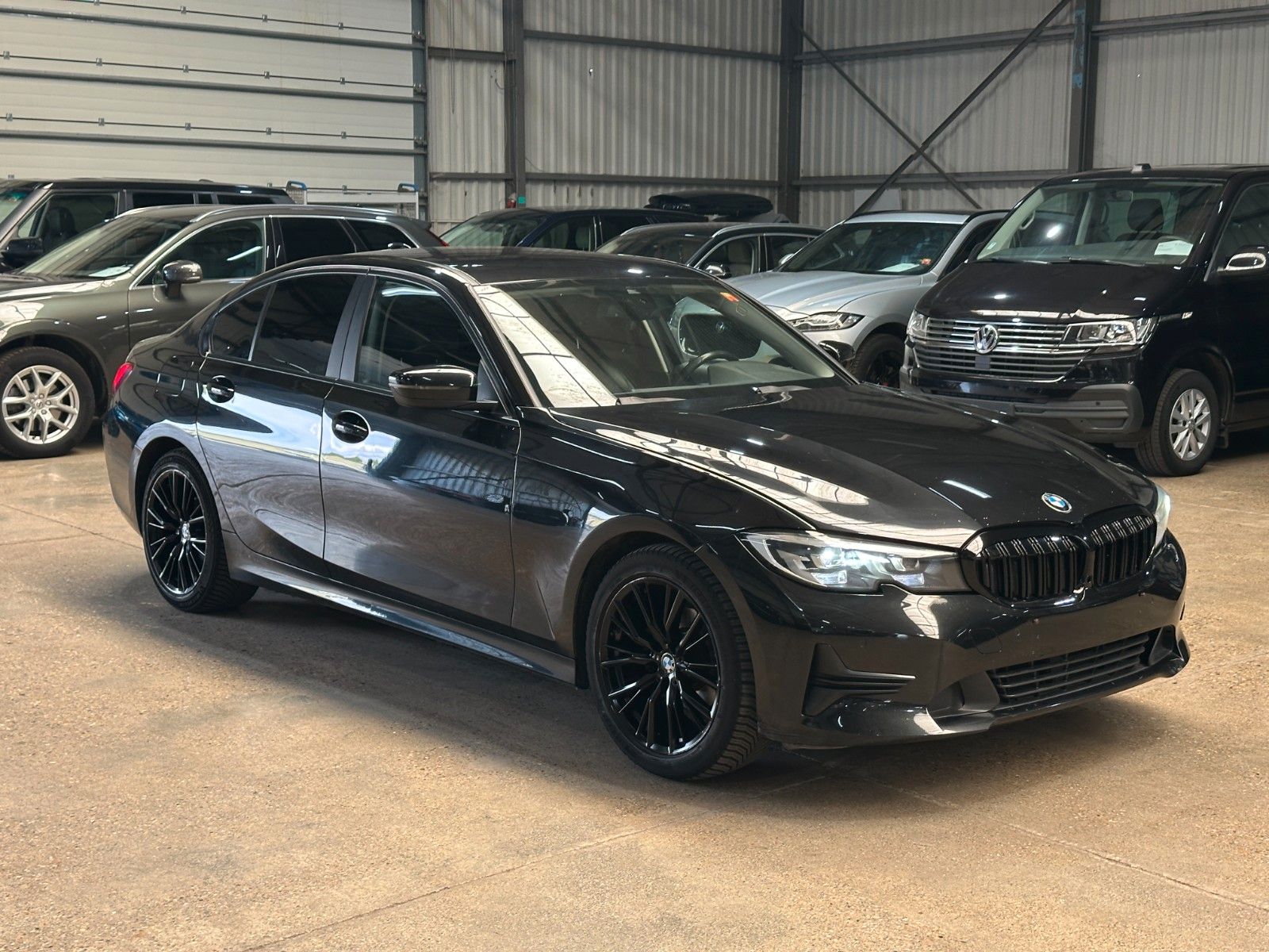 BMW 318 3 Limousine 318 d Advantage imagem 3
