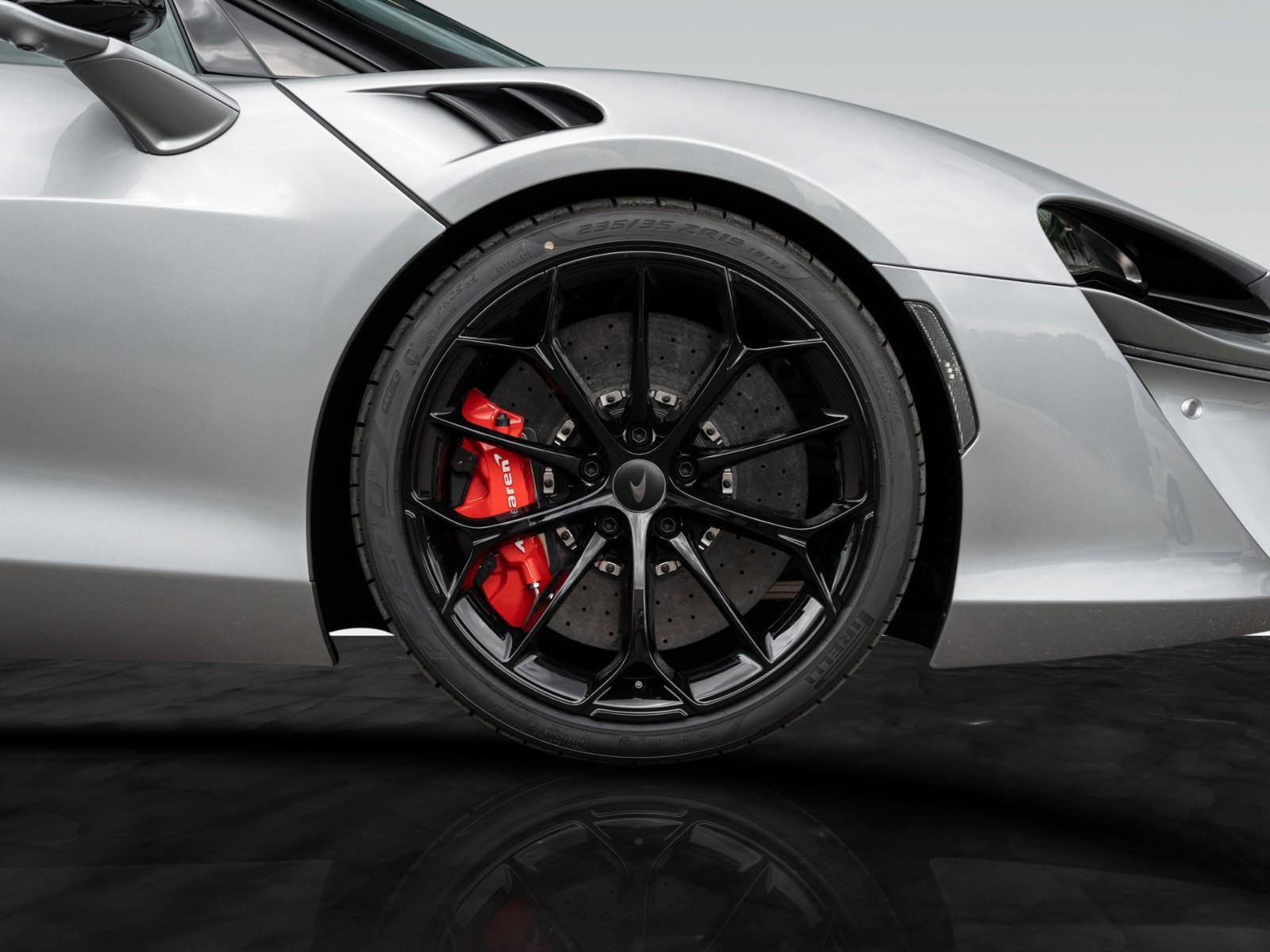McLaren Artura Spider | MSO Paint | ClubSport Seats
