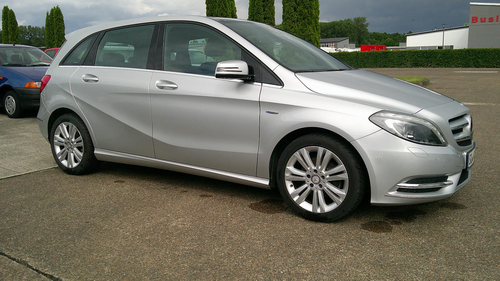 Mercedes-Benz B 200  Blue Efficiency, Pano-Glas-Dach