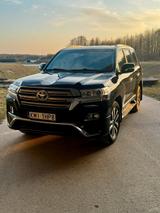 Toyota Land Cruiser 200 4.6 VXR - Toyota Land Cruiser: V6