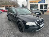 Skoda Octavia Combi Scout 4X4 XENON AHK TEMPOMAT PDC - Skoda Octavia aus 2008: Kombi