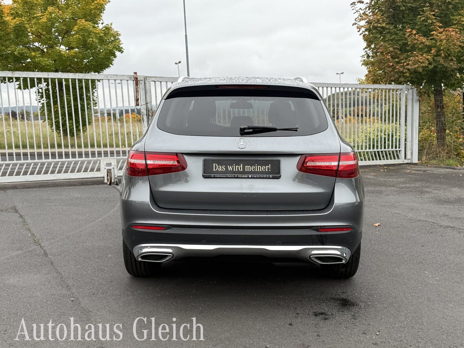 Fahrzeugabbildung Mercedes-Benz GLC 250 d Exclusive 4Matic Navi/KEYLESS-Go-Paket