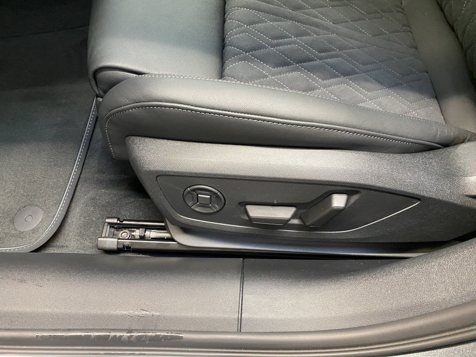 Audi A6 - Bild 10