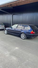 BMW E46 Touring 325I - BMW 325 aus 2004: 325i