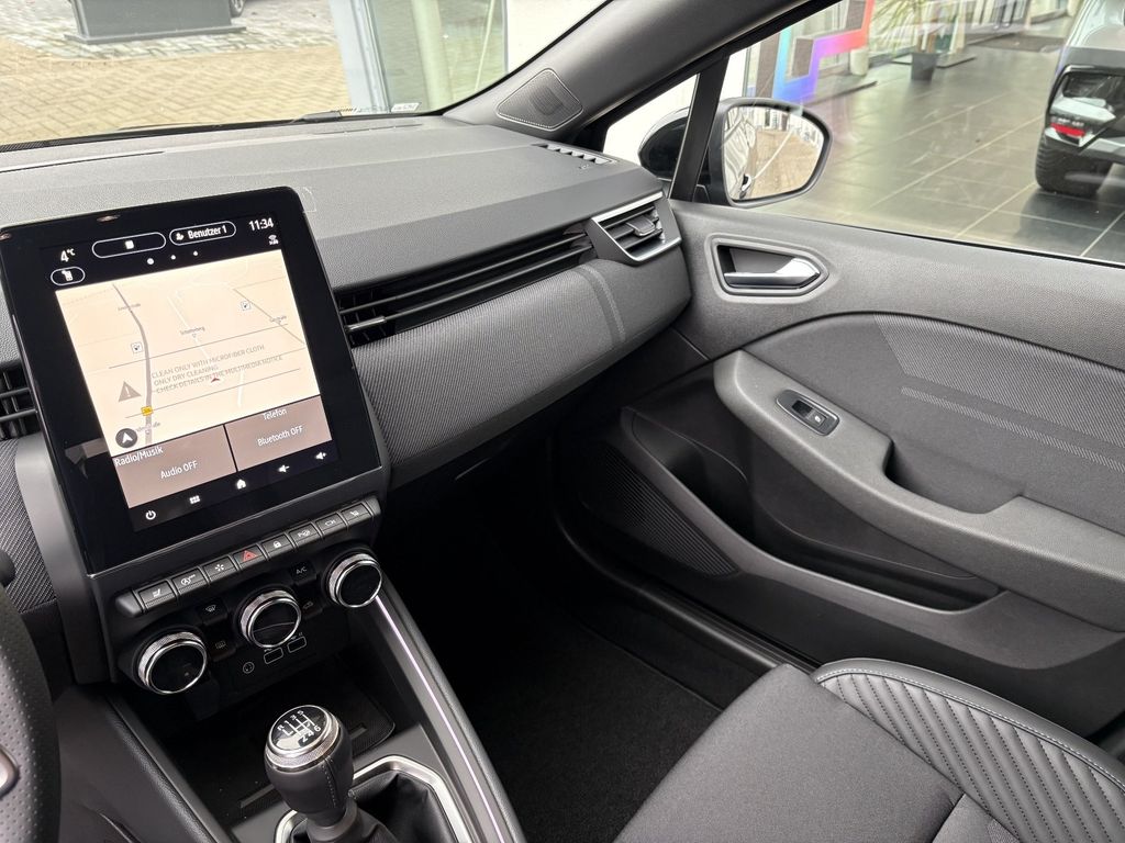 RENAULT Clio - Bild 5