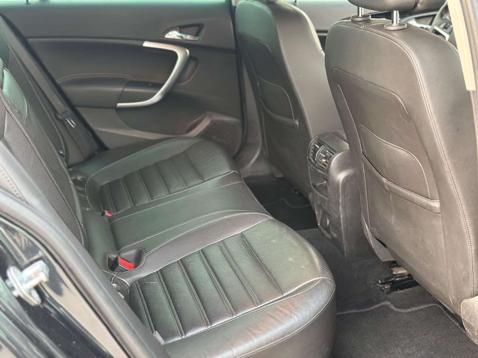 Opel Insignia 2013 — photo 16