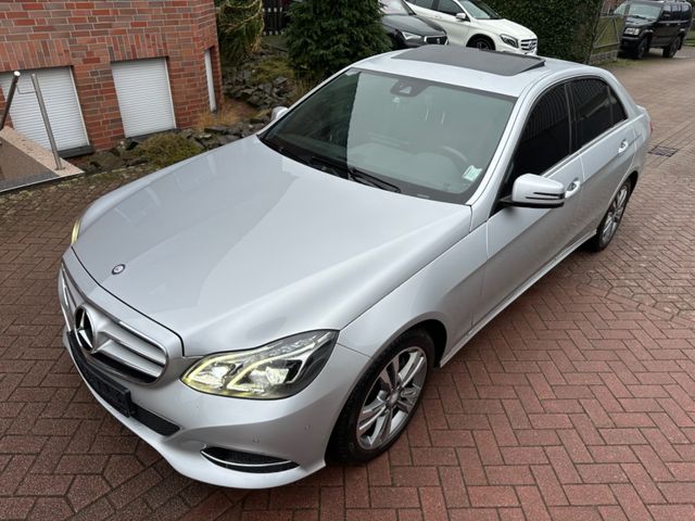 Mercedes-Benz E 220*LEDER*NAVI*AUTOMATIK*LED*SCHIBEDACH*KAMERA