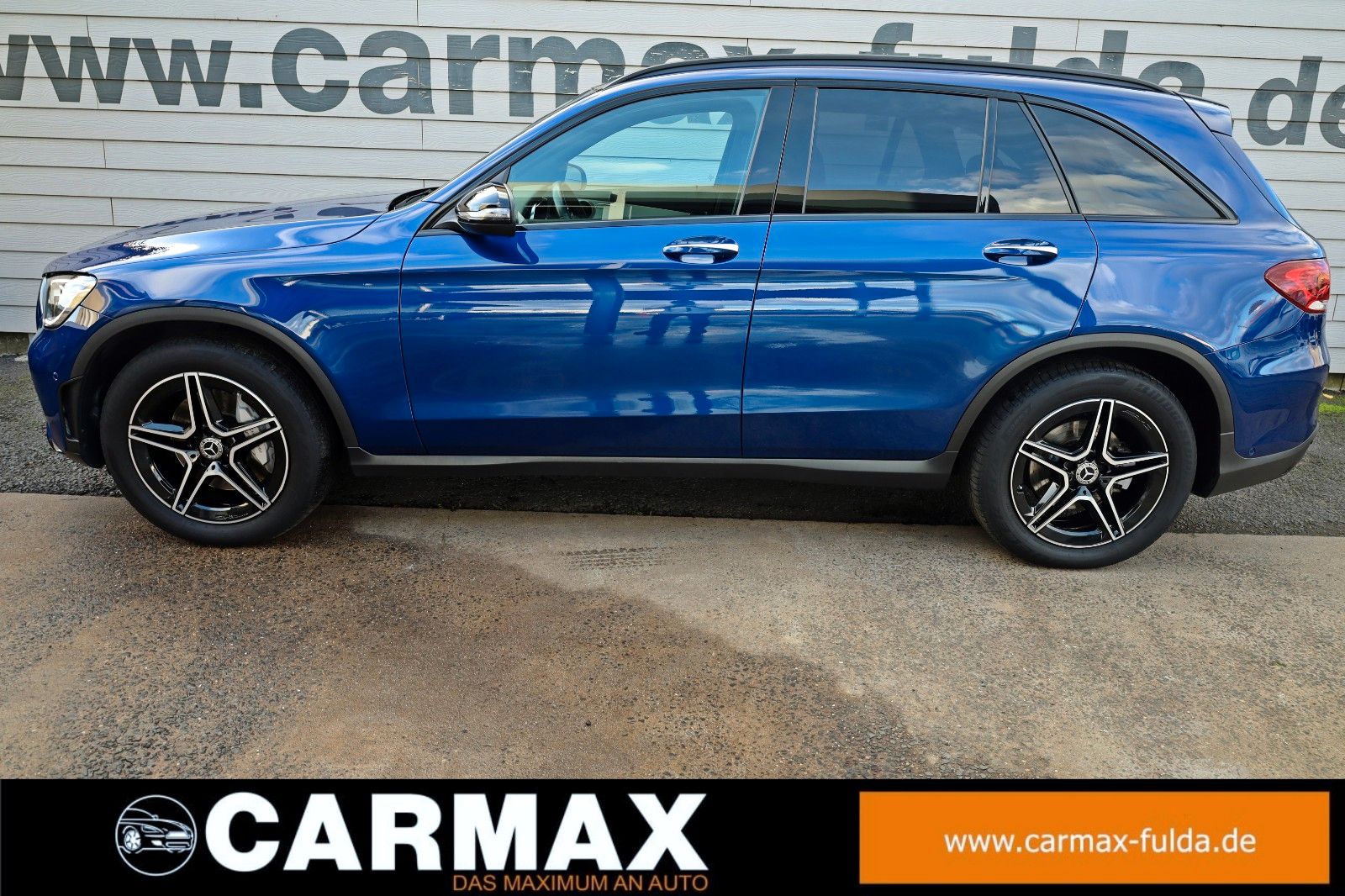 Fahrzeugabbildung Mercedes-Benz GLC 300 4M AMG Line Leder,Navi,LED,Panorama,AHK