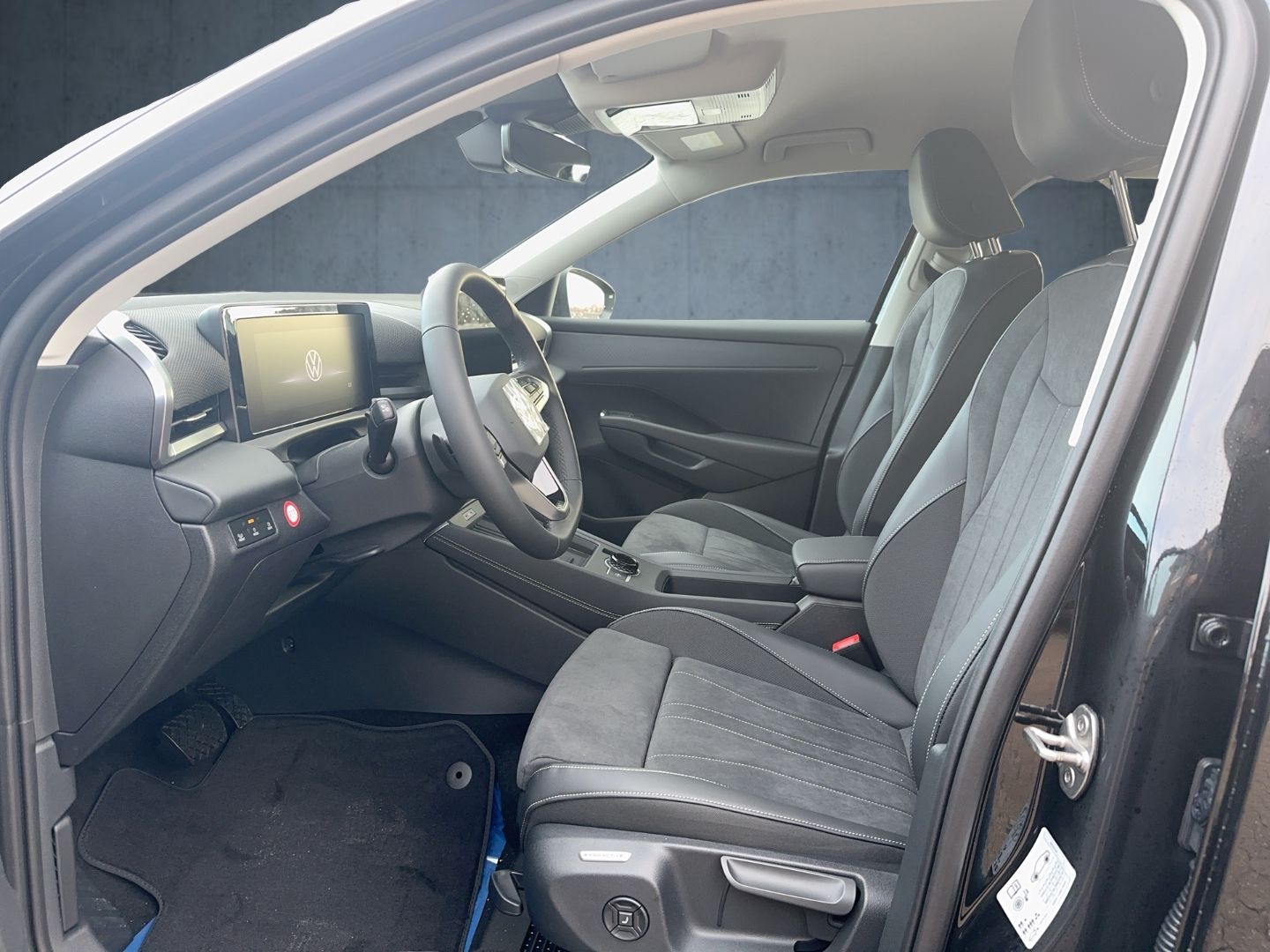 Volkswagen T-Roc - Bild 10