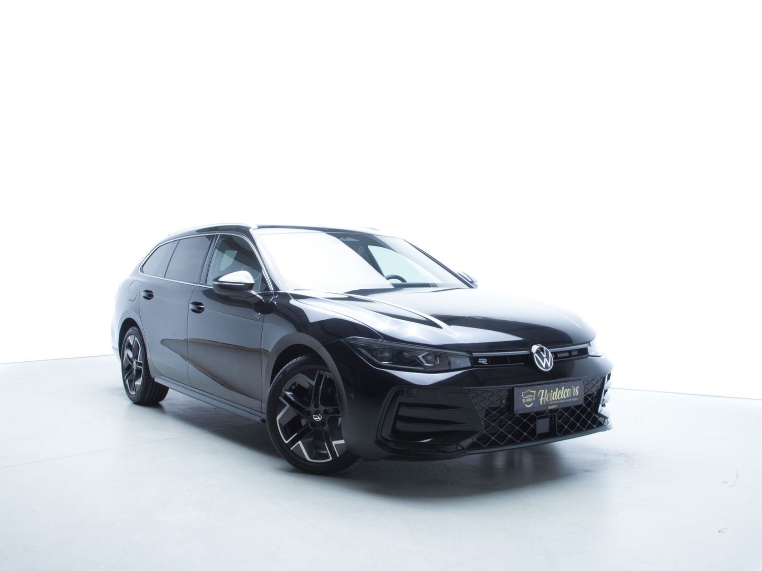 VW Passat 2.0 TDI R-line IQ DRIVE*360*ACC*AHK*SH*LE