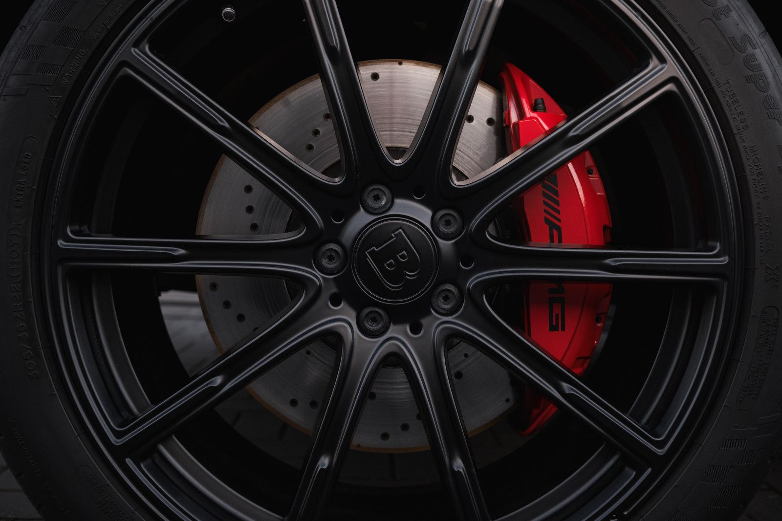 Fahrzeugabbildung Mercedes-Benz G 63 AMG -Burmester Sound-BRABUS-Felgen-Auspuff