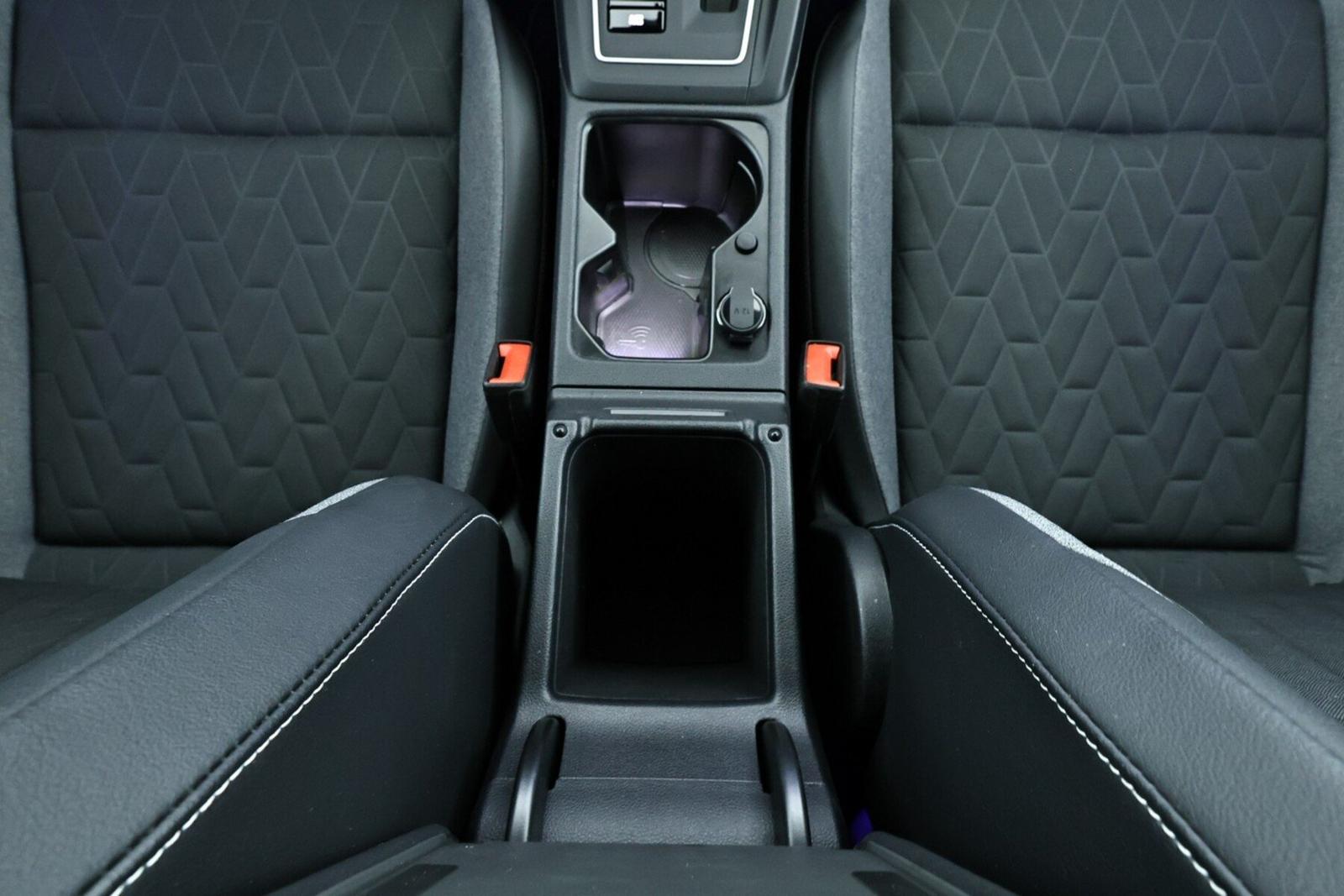 Volkswagen Golf VIII 2.0 TDI Energy Navi ACC AHK RFK LED, миниатюра 15