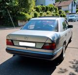 Mercedes-Benz 1. Hand | TÜV NEU | Schiebedach - Mercedes-Benz E 230: Limousine