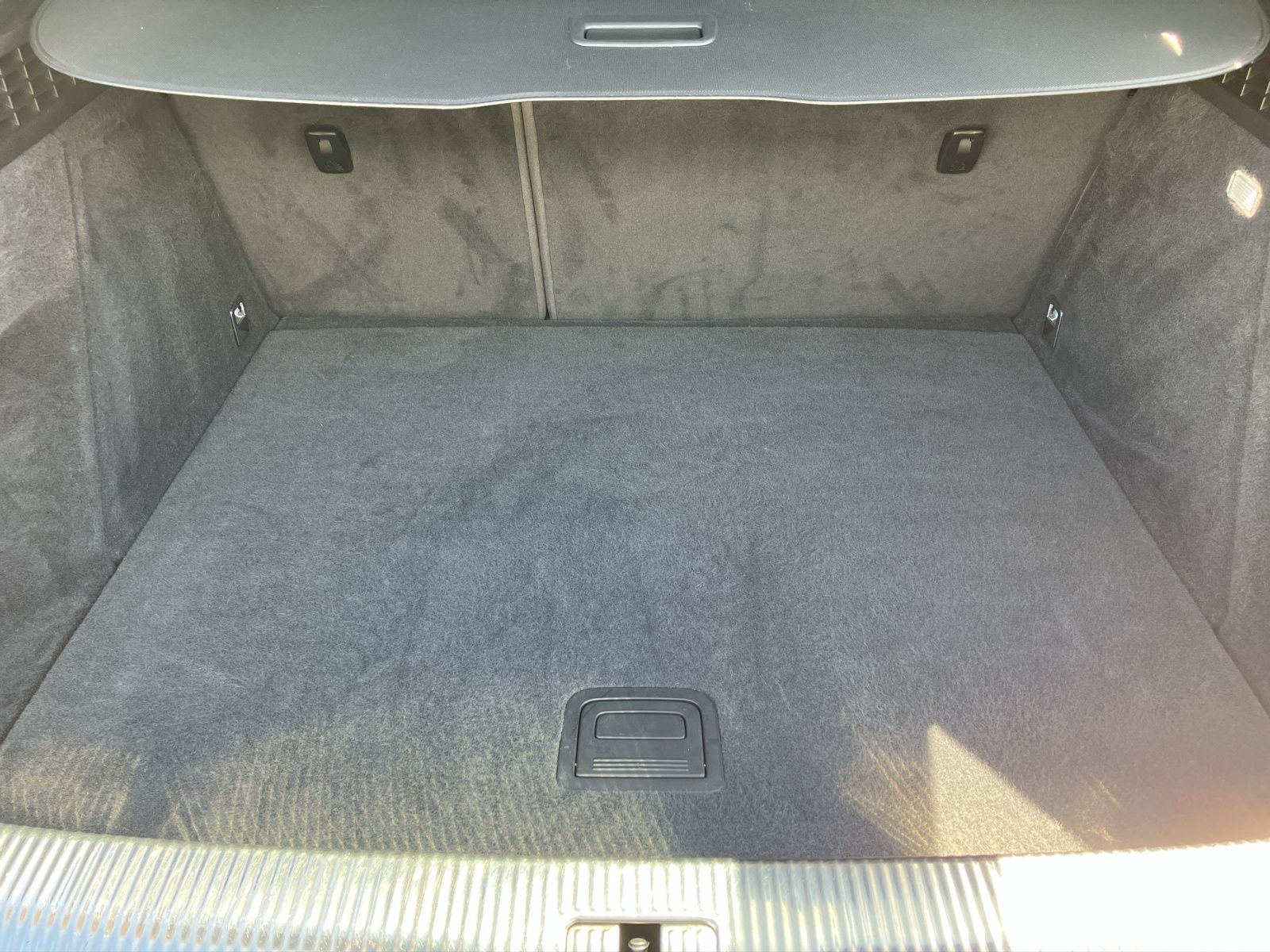 Fahrzeugabbildung Audi Q3 sport quattro S-Line LED Nappa