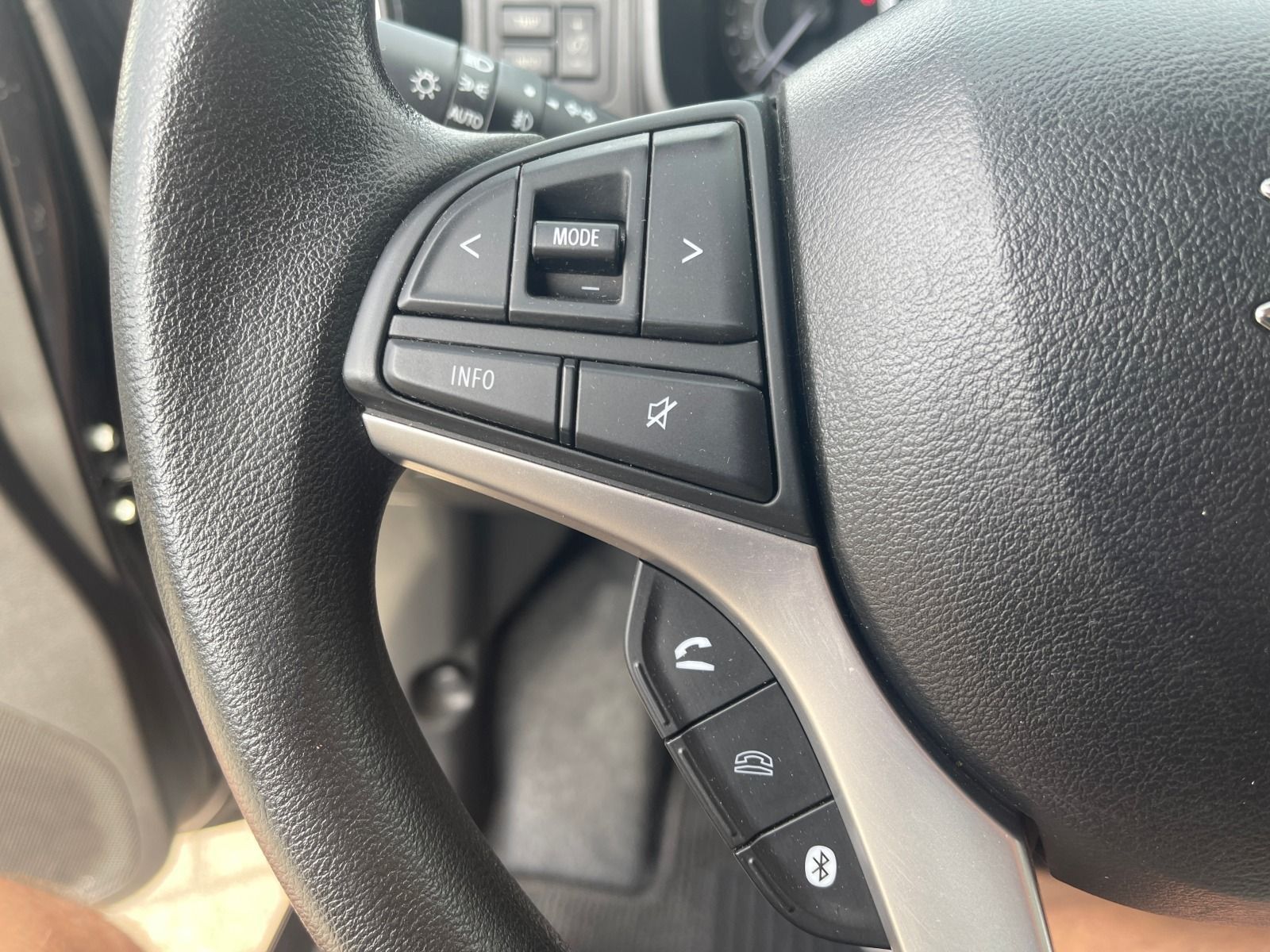 Fahrzeugabbildung Suzuki Ignis 1.2 Club 5-trg./Klima/DAB