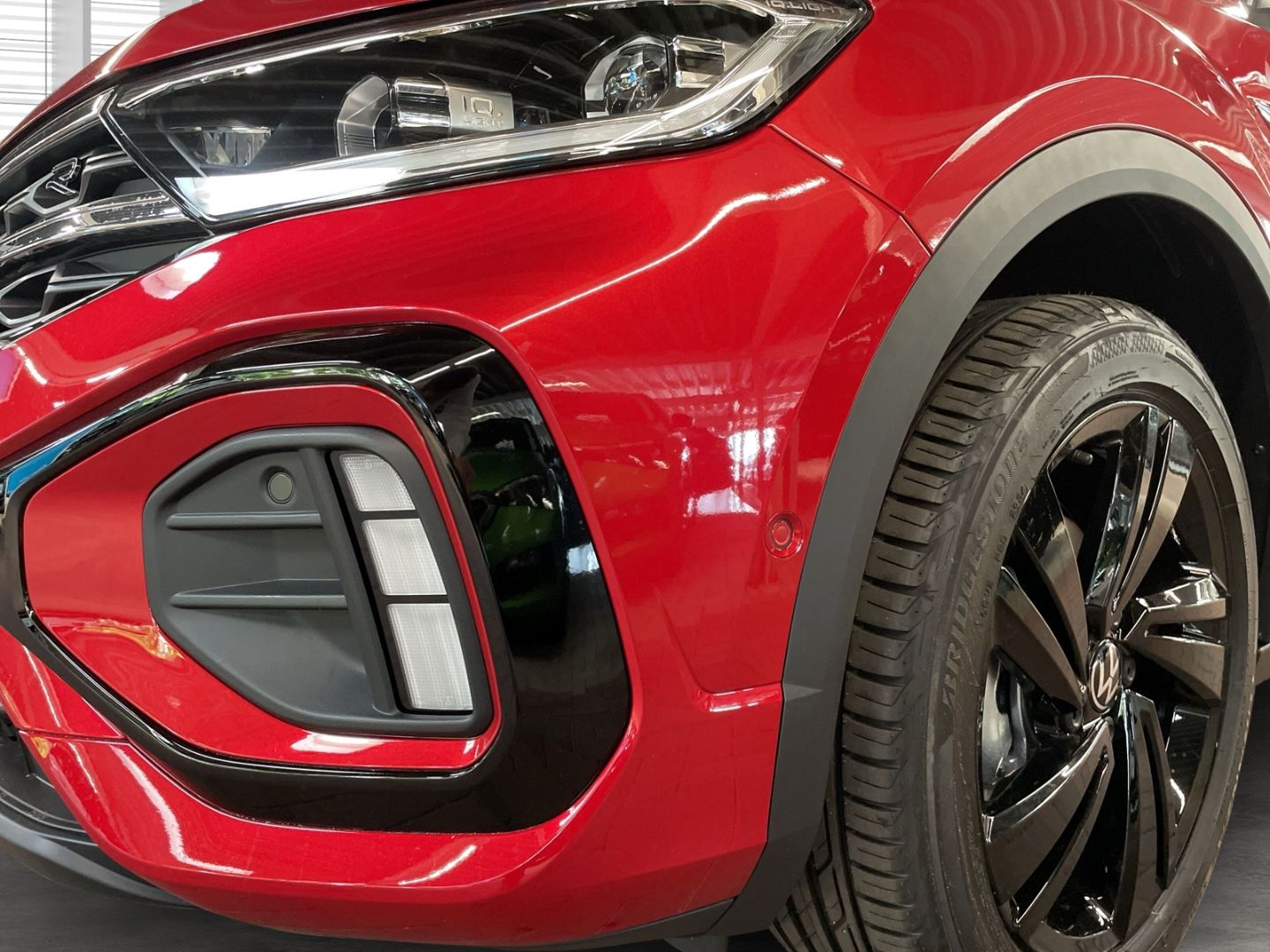 Fahrzeugabbildung Volkswagen T-Roc Cabriolet R-Line 1.5 TSI DSG Sportpaket Na