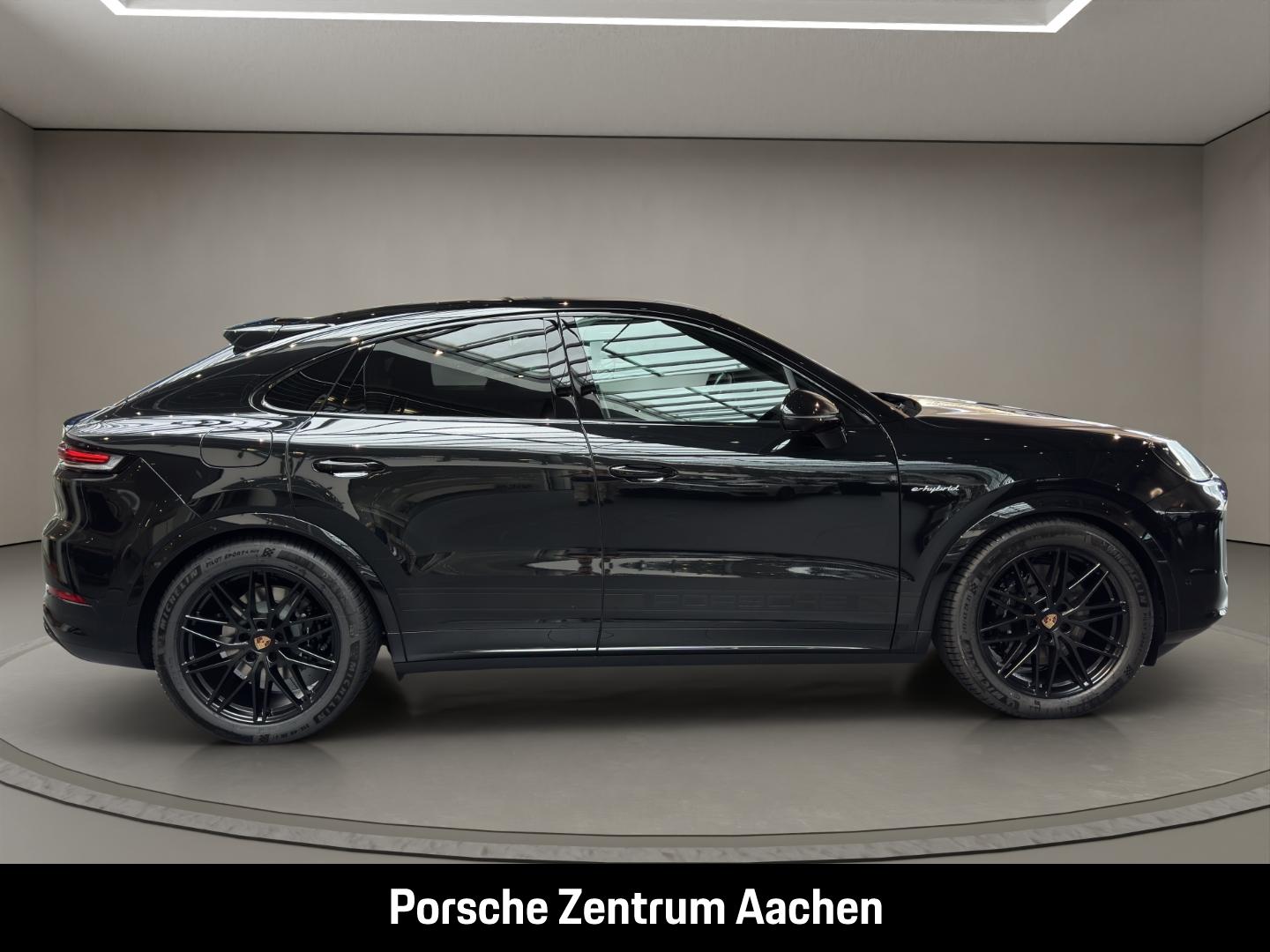 Porsche Cayenne E-Hybrid Coupe Black Edition Burmester