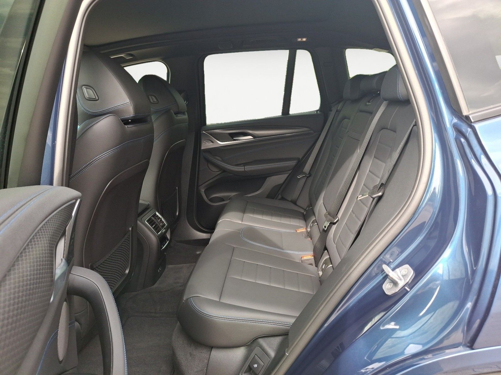 BMW iX3 IMPRESSIVE Navi Leder Panoramadach foto 14