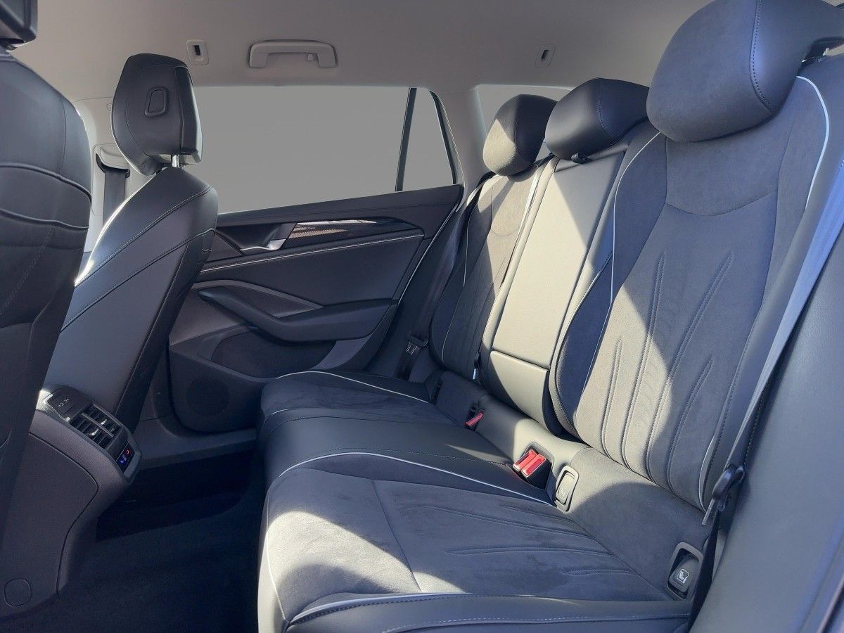 Volkswagen Passat Variant - Bild 10
