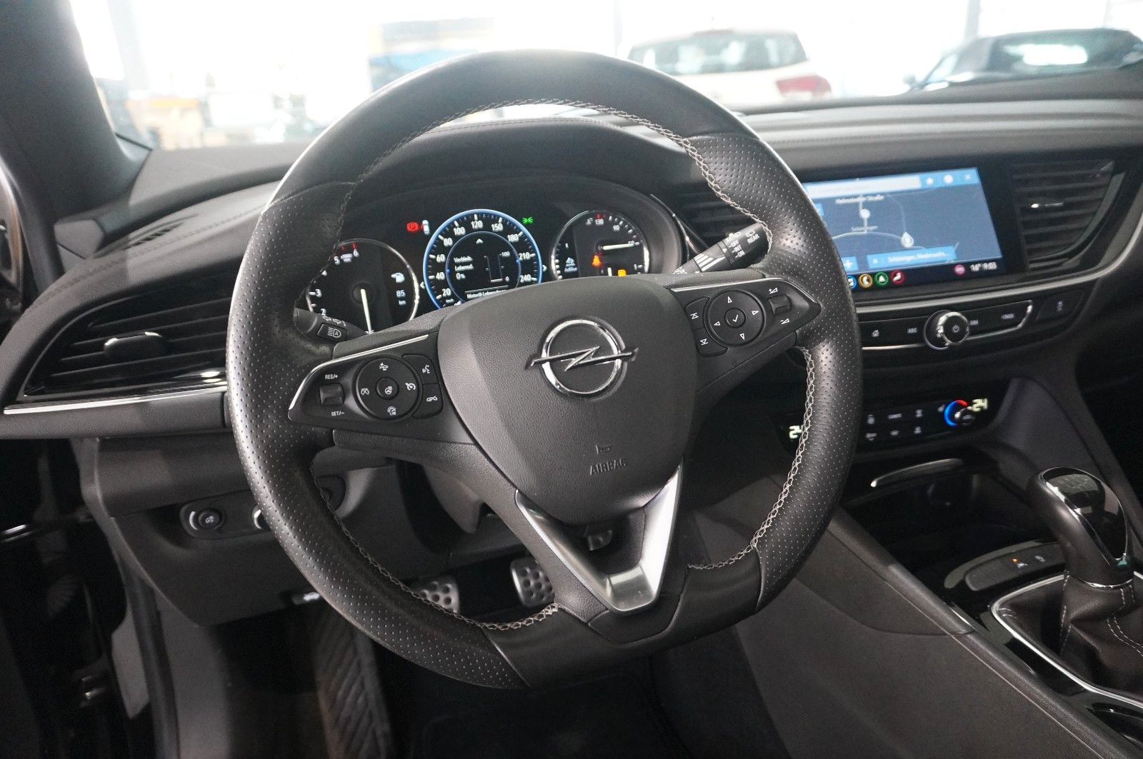 Fahrzeugabbildung Opel Insignia B ST 2.0D ULTIMATE NAVI/OPC/KAMERA/AHK