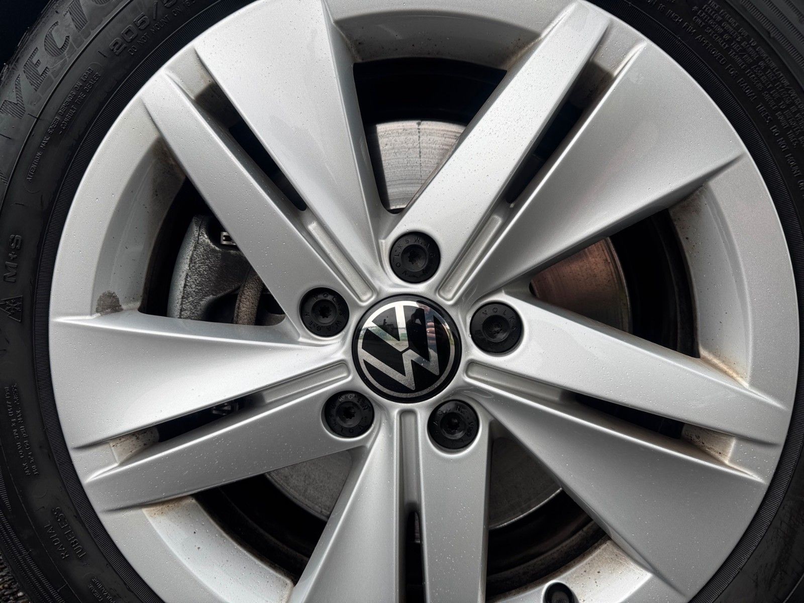 Fahrzeugabbildung Volkswagen Golf VIII Variant Life 2.0 TDI