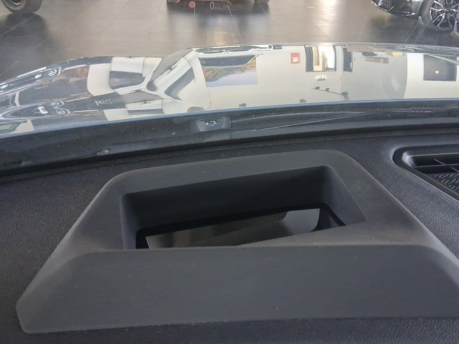 BMW X1 sDrive20i Navi CarPlay Driving Parking Head foto 18