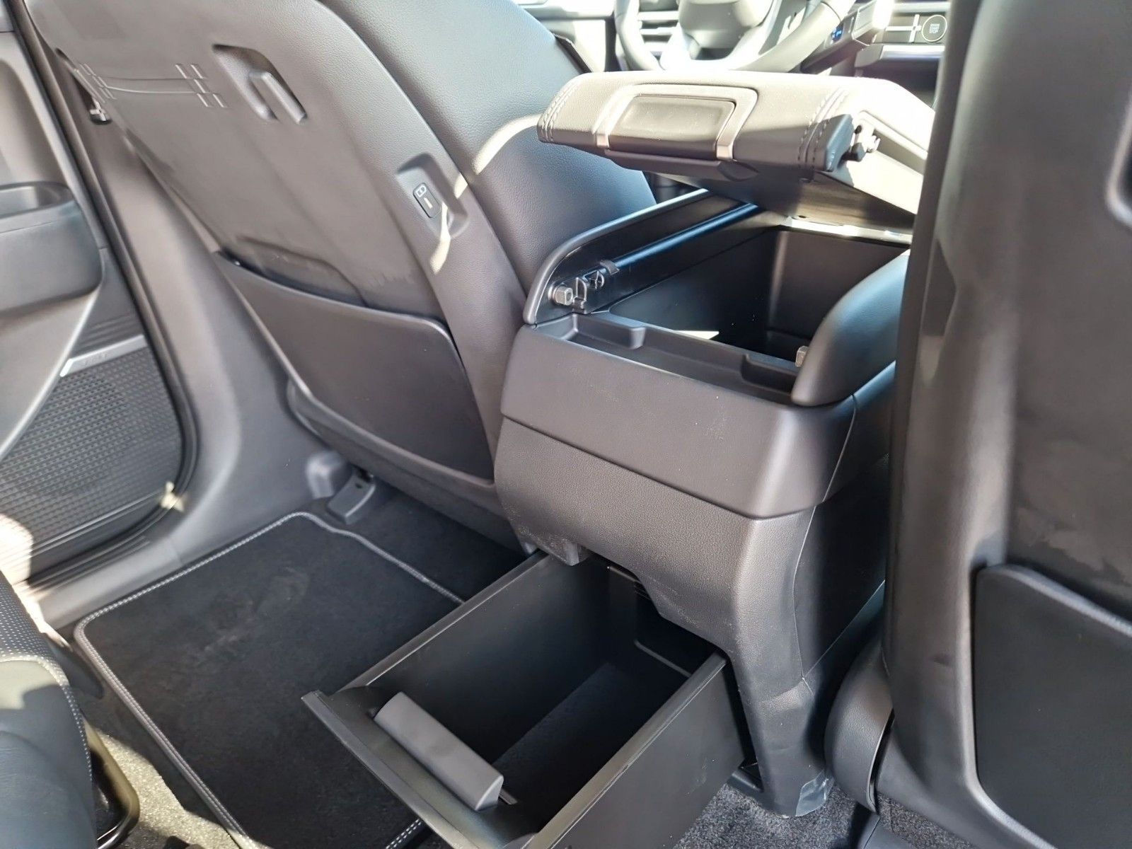 Hyundai Santa Fe – Bild 17