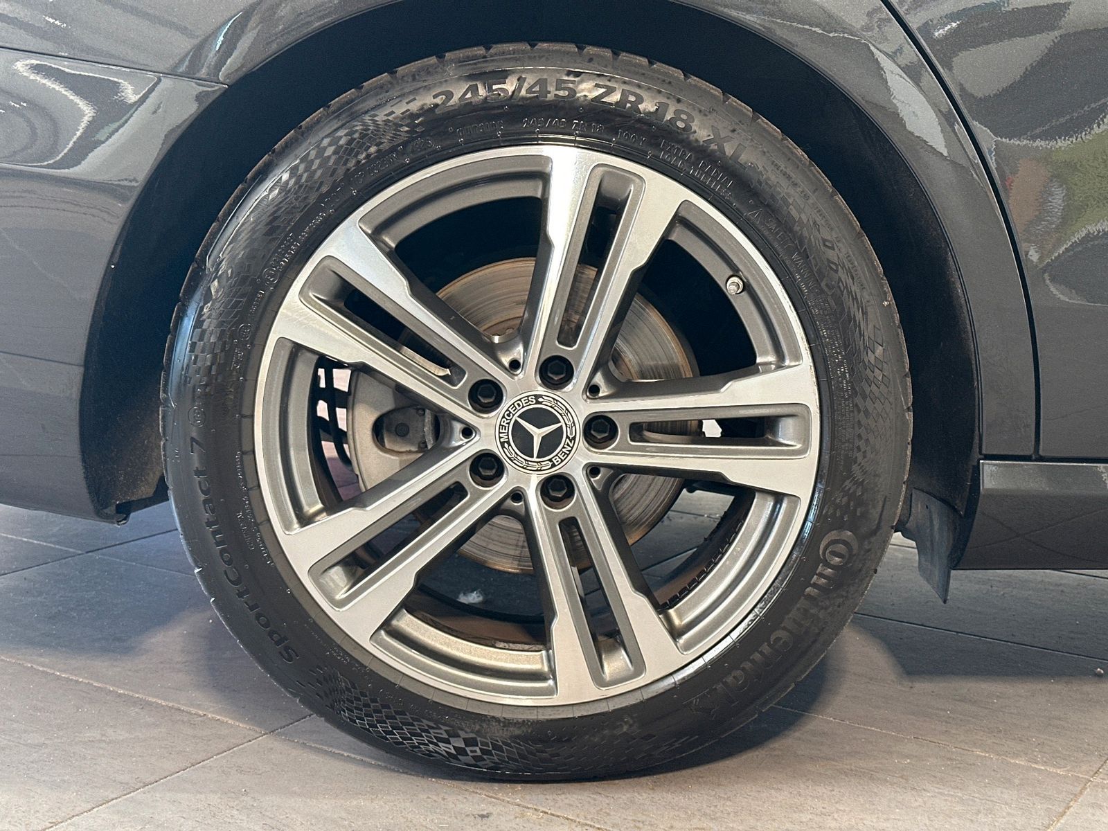 Mercedes-Benz E 220 d T Avantgarde NAV+LED+PANORAMA+DISTRONIC imagem 3