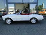 Mercedes-Benz 230 SL PAGODE W113 DEUTSCHES FAHRZEUG LEDER ROT - Mercedes-Benz 230 aus 1965: 230sl