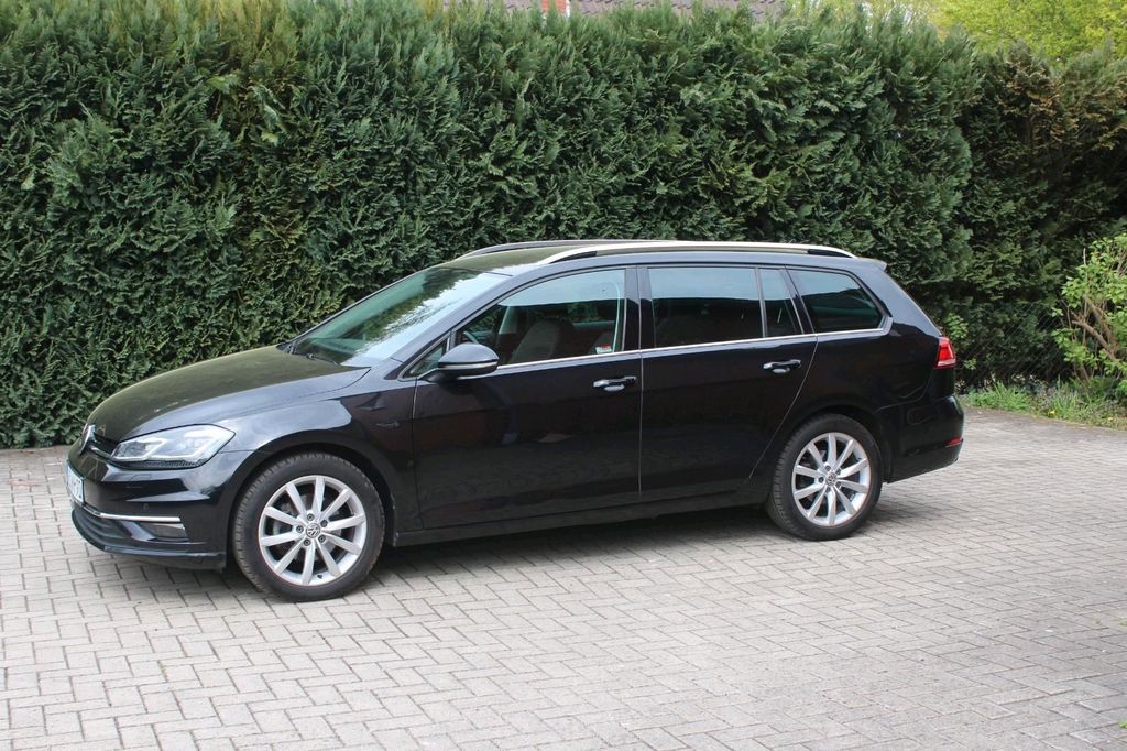 Image of Volkswagen Golf